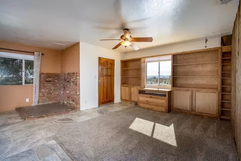 Living - 360 Cherokee Trl, Yucca Valley, CA 92284 photo 1 of 7