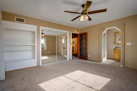 Bedroom - 360 Cherokee Trl, Yucca Valley, CA 92284 photo 3 of 4