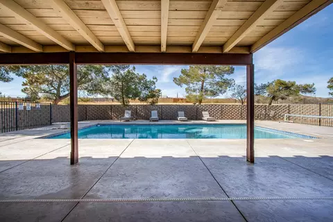 Exterior - 360 Cherokee Trl, Yucca Valley, CA 92284 photo 13 of 21