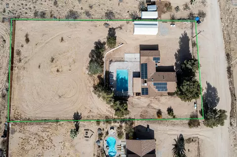 View/Area - 360 Cherokee Trl, Yucca Valley, CA 92284 photo 5 of 11