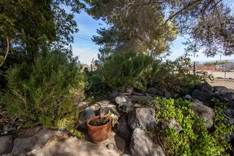 Exterior - 360 Cherokee Trl, Yucca Valley, CA 92284 photo 3 of 21