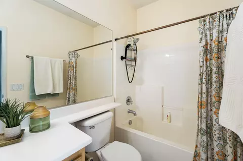 Bath - 37852 Avon St, Indio, CA 92203 photo 4 of 4