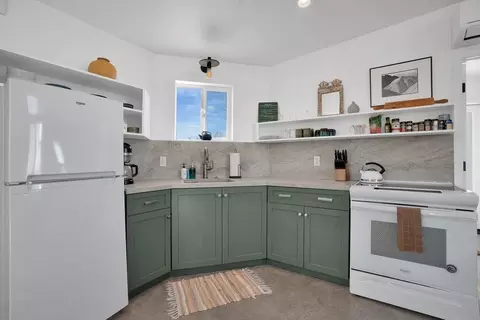 Kitchen - 1674 Mason Dixon Rd, Joshua Tree, CA 92252 photo 1 of 1