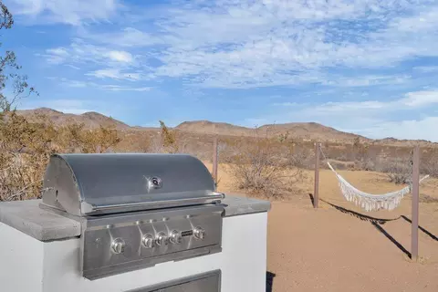 Exterior - 1674 Mason Dixon Rd, Joshua Tree, CA 92252 photo 8 of 15