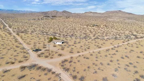 View/Area - 1674 Mason Dixon Rd, Joshua Tree, CA 92252 photo 6 of 6