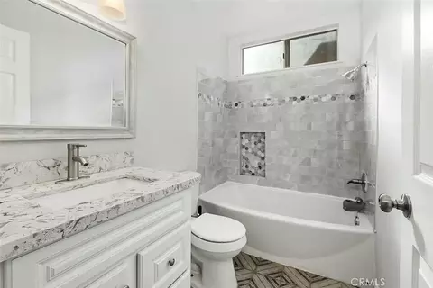 Bath - 11228 Cameron Dr, Riverside, CA 92505 photo 1 of 2
