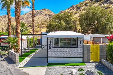 127 Mars St, Palm Springs, CA 92264