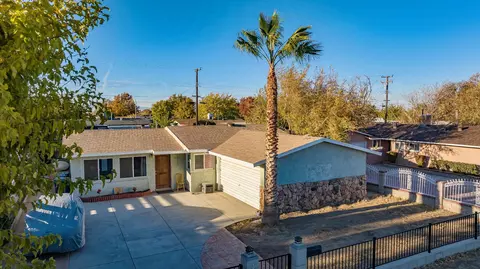 38227 Hendon Dr, Palmdale, CA 93550