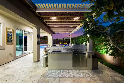 Kitchen - 51375 Charlbury St, Indio, CA 92201 photo 2 of 2