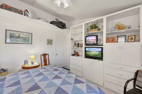 Bedroom - 48638 Hepburn Dr, Indio, CA 92201 photo 2 of 7