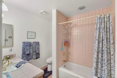 Bath - 48638 Hepburn Dr, Indio, CA 92201 photo 1 of 2