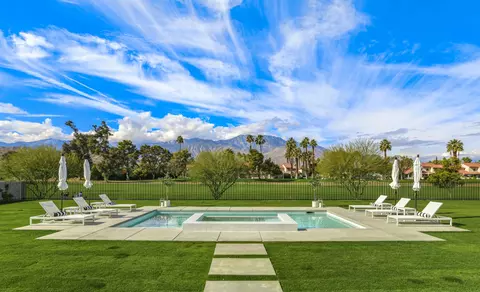 2215 Lawrence St, Palm Springs, CA 92264