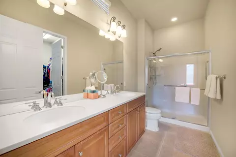 Bath - 81587 Avenida De Baile, Indio, CA 92203 photo 2 of 2
