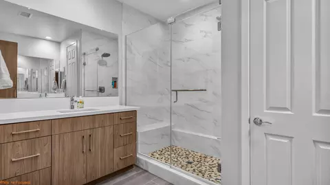 Bath - 51721 Golden Eagle Dr, Indio, CA 92201 photo 2 of 4