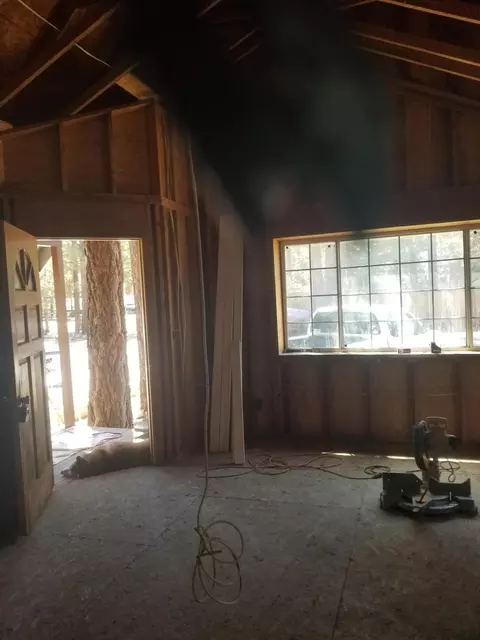 916 D Ln, Big Bear City, CA 92314 photo 4