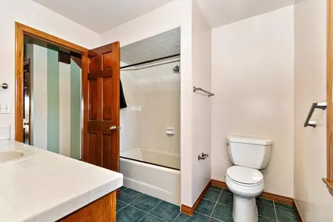 Bath - 13292 Revello Rd, Redlands, CA 92373 photo 1 of 9