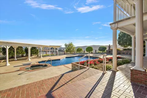 Exterior - 13292 Revello Rd, Redlands, CA 92373 photo 4 of 14