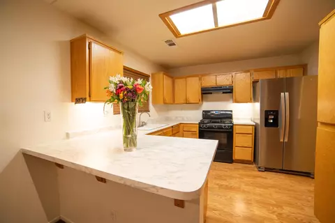 1269 Eucalyptus Dr, Banning, CA 92220 photo 2
