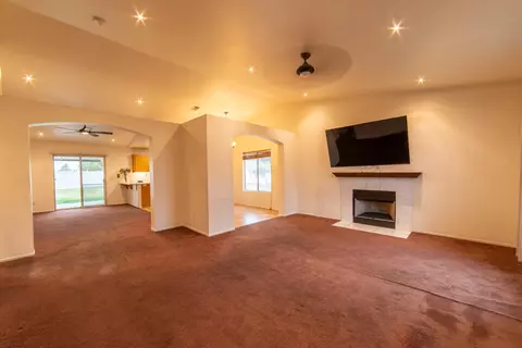 1269 Eucalyptus Dr, Banning, CA 92220 photo 4
