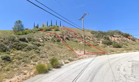 42621 Gumtree Dr, Lake Elizabeth, CA 93532