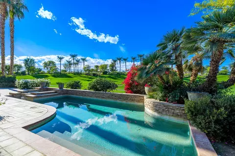405 Indian Ridge Dr, Palm Desert, CA 92211