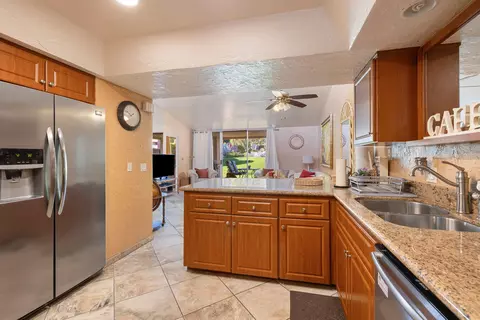 48885 Mariposa Dr, Palm Desert, CA 92260