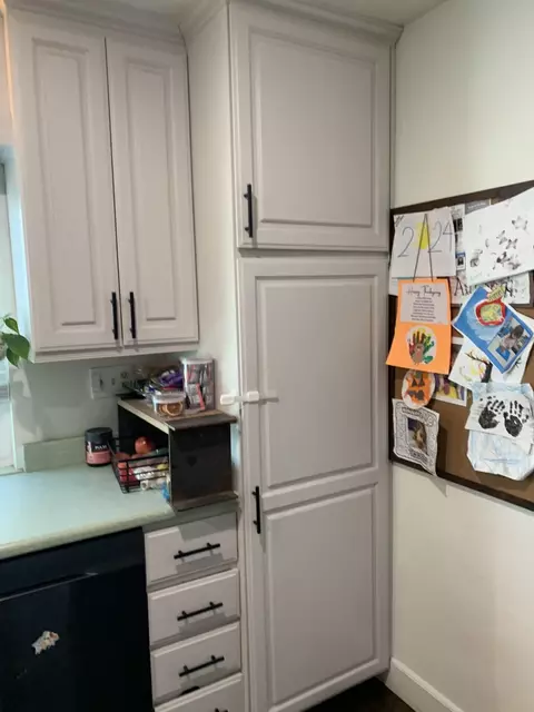 Kitchen - 1521 Clock Ave, Redlands, CA 92374 photo 6 of 7