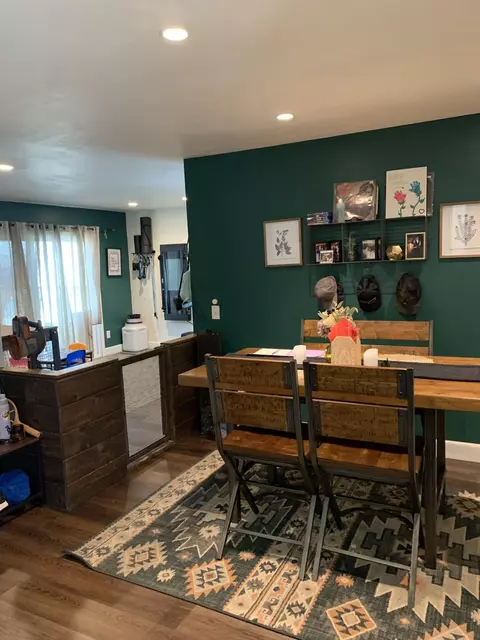 Dining - 1521 Clock Ave, Redlands, CA 92374 photo 2 of 3