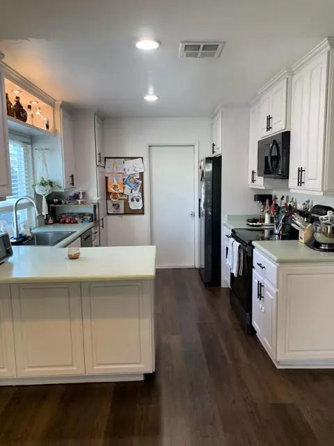 Kitchen - 1521 Clock Ave, Redlands, CA 92374 photo 3 of 7