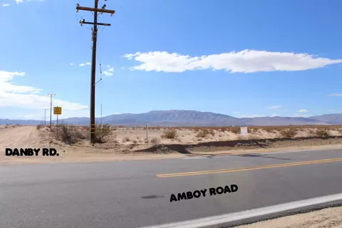 80897 Amboy Rd, Twentynine Palms, CA 92277