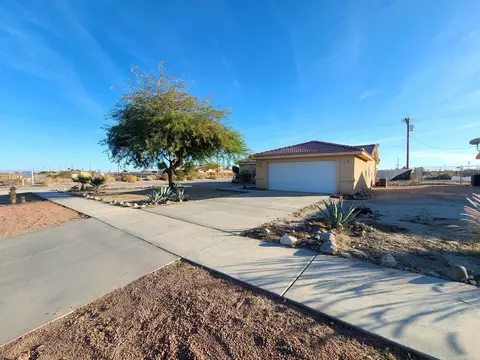 1549 Biddeford Ave, Thermal, CA 92274