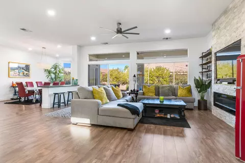 78576 Bougainvillea Dr, Palm Desert, CA 92211