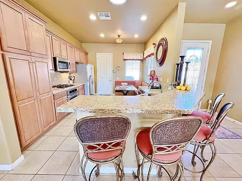 81649 Avenida Contento, Indio, CA 92203 photo 2