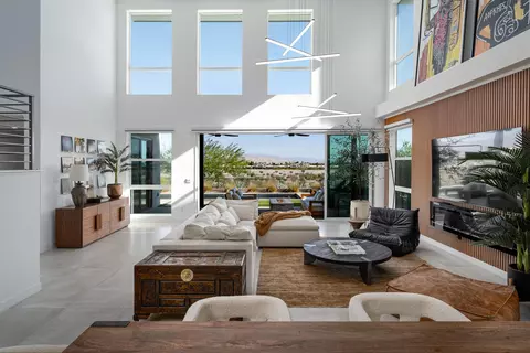 3730 Taylor Dr, Palm Springs, CA 92262