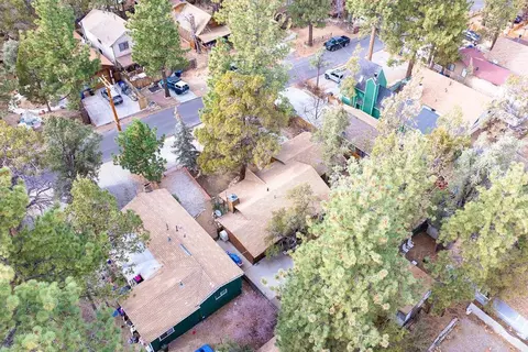 View/Area - 169 Cedar Ln, Sugarloaf, CA 92386 photo 8 of 10