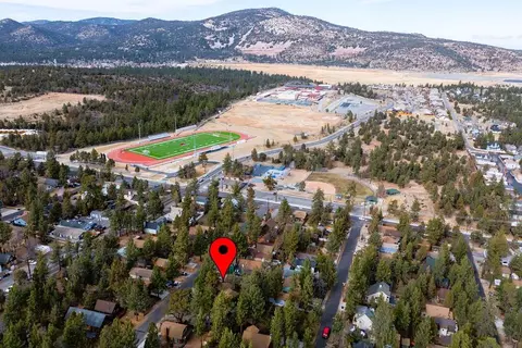 View/Area - 169 Cedar Ln, Sugarloaf, CA 92386 photo 9 of 10