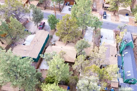 View/Area - 169 Cedar Ln, Sugarloaf, CA 92386 photo 7 of 10