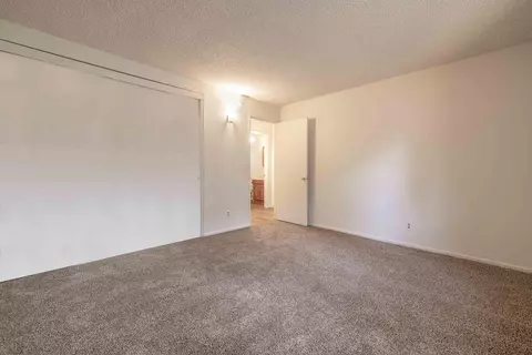 Bedroom - 169 Cedar Ln, Sugarloaf, CA 92386 photo 3 of 5