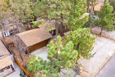 View/Area - 169 Cedar Ln, Sugarloaf, CA 92386 photo 1 of 10