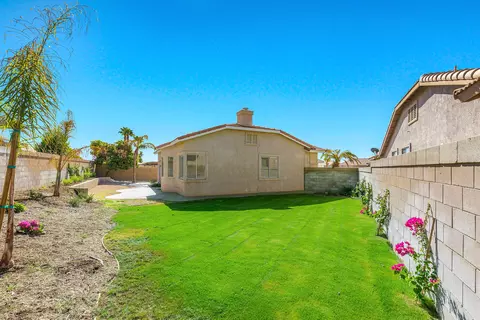 Exterior - 79110 Cindy Ct, La Quinta, CA 92253 photo 8 of 9