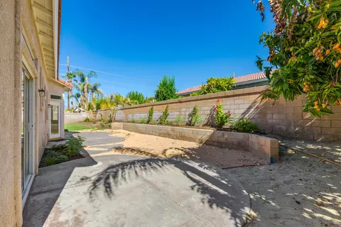 Exterior - 79110 Cindy Ct, La Quinta, CA 92253 photo 4 of 9