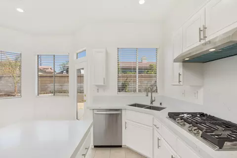 Kitchen - 79110 Cindy Ct, La Quinta, CA 92253 photo 7 of 7