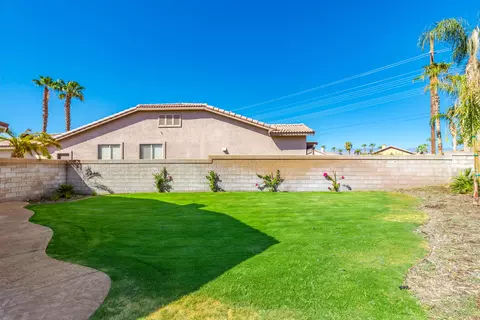 Exterior - 79110 Cindy Ct, La Quinta, CA 92253 photo 7 of 9