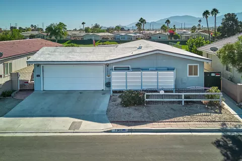 73833 Elizabeth Dr, Thousand Palms, CA 92276