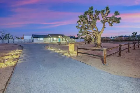 7463 Chula Vista Ave, Yucca Valley, CA 92284 photo 2