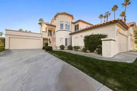 547 Desert Falls Dr E, Palm Desert, CA 92211