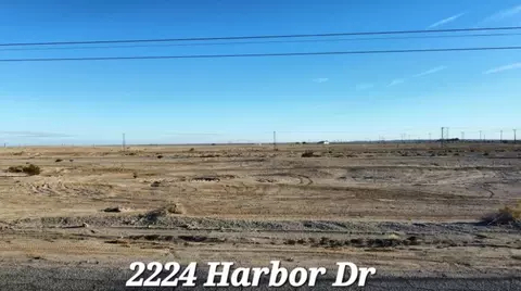 2224 Harbor Dr, Thermal, CA 92274