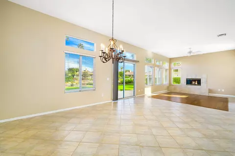 Living - 82654 Hamilton Ct, Indio, CA 92201 photo 7 of 9