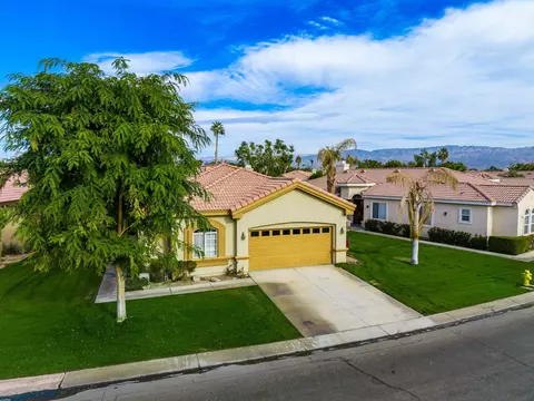 View/Area - 82654 Hamilton Ct, Indio, CA 92201 photo 3 of 8
