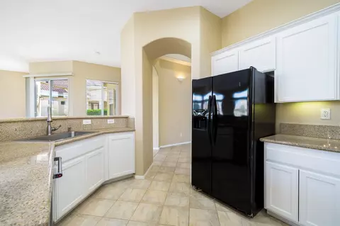 Kitchen - 82654 Hamilton Ct, Indio, CA 92201 photo 5 of 5